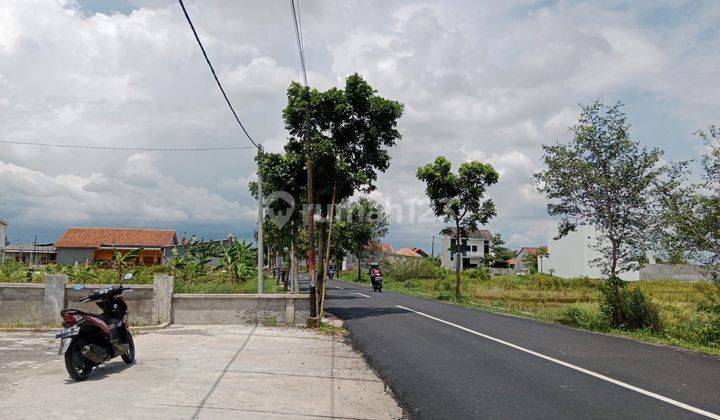Rumah Mewah Dijual di Gayamprit Klaten Free Kolam Renang  4