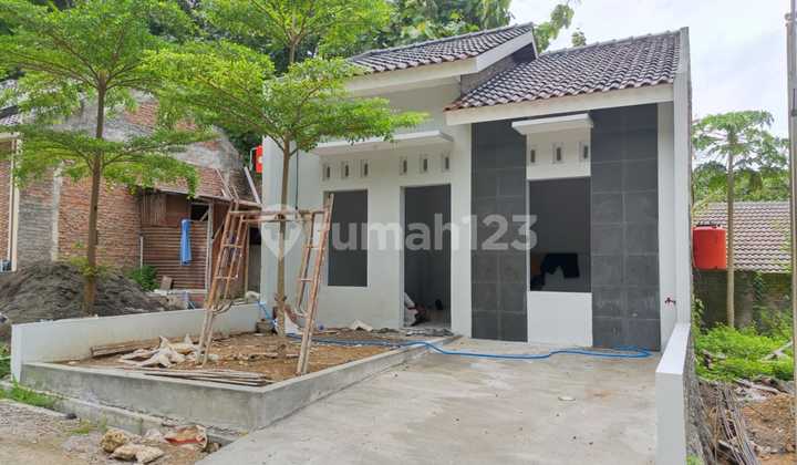 Dijual Murah Rumah Komersil 200jtan di Kalikotes Klaten  2