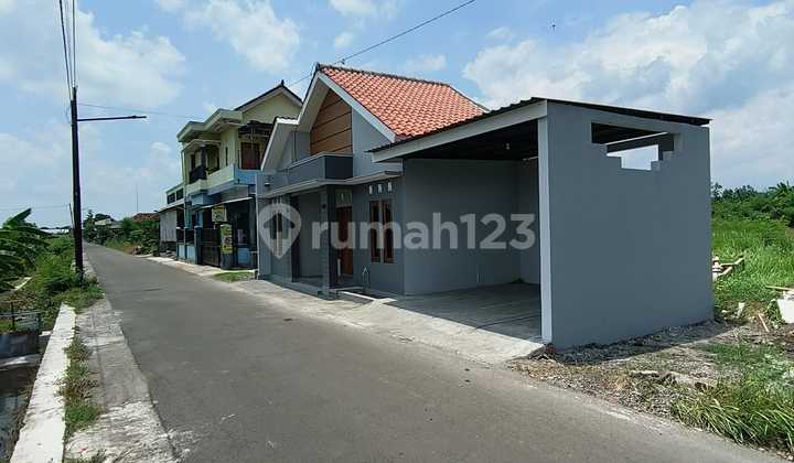 Cuma 320 Juta Dapat Rumah Siap Huni Type 61M2 2Kt+1Km Legalitas SHM Deket Exit Tol Klaten