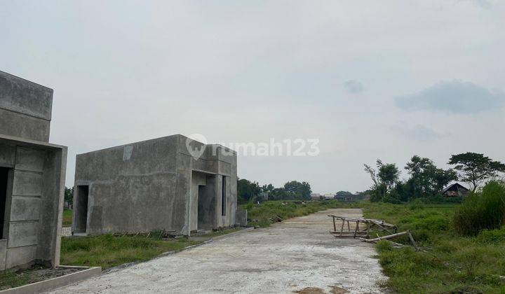 Rumah Bagus Unfurnished SHM Kebonarum, Klaten 2