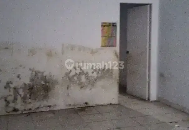 Disewakan 2 Ruko Gandeng di Jalan Perkebunan No.14c, Dekat Jalan Raya 8