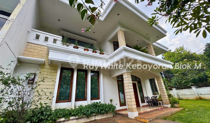 RUMAH MEWAH MURAH !!! LT 1.000m² LB 1.500m² Rp 55 M LOKASI  TENANG NYAMAN DEKAT TAMAN  ASRI JARANG ADA KEBAYORAN BARU 1