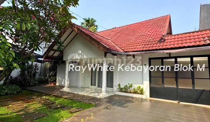 RUMAH ASRI AREA SCBD, WIDYA CHANDRA, TULODONG, SENOPATI  LT 510 m²/ LB 300 m² Rp 32 M LOKASI SANGAT STRATEGIS JARANG ADA !!