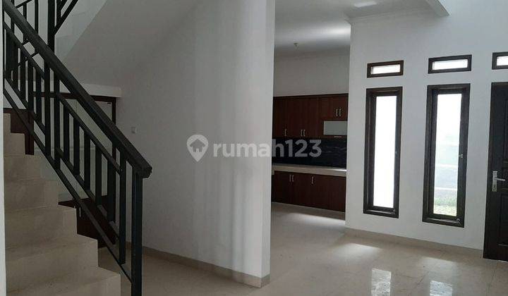 RUMAH BARU .. 2 LANTAI DI TURANGGA! MINIMALIS  1