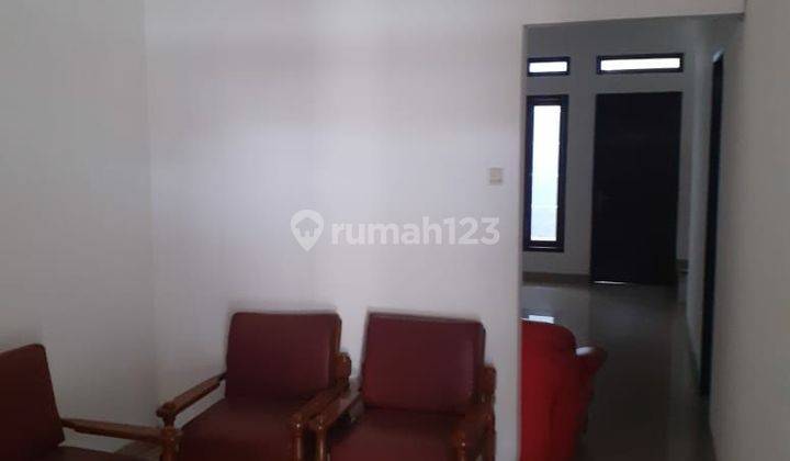 Dijual Cepat!! Rumah Baru 2 Lantai di daerah Turangga SHM 2