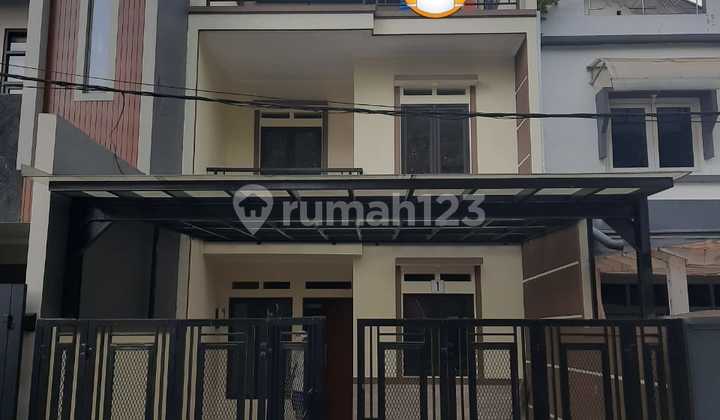 Rumah Baru 3 Lantai Di Turangga.. Pusat Kota 1