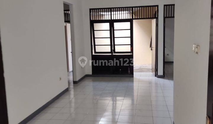  Rumah 1 Lantai di Taman Pulogebang Jakarta Timur 12
