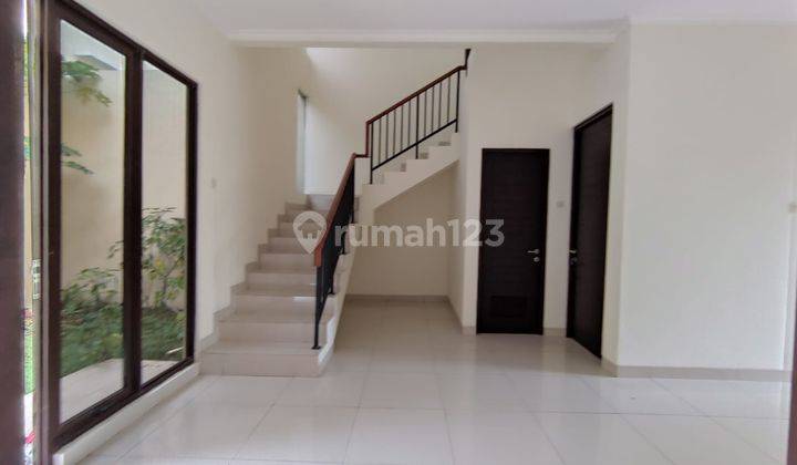 Disewakan Rumah Cantik dan Bersih, Free AC di Harapan Indah 2