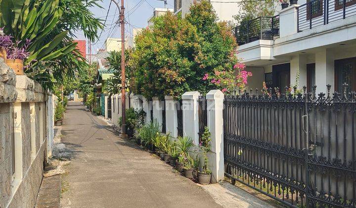 Rumah Pondok Kelapa 2 Lantai Jakarta Timur 2