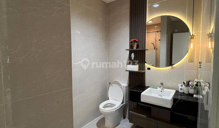 Rumah Nyaman Siap Huni Semi Furnished di The Riviera At Puri, Metland Cyber City 2