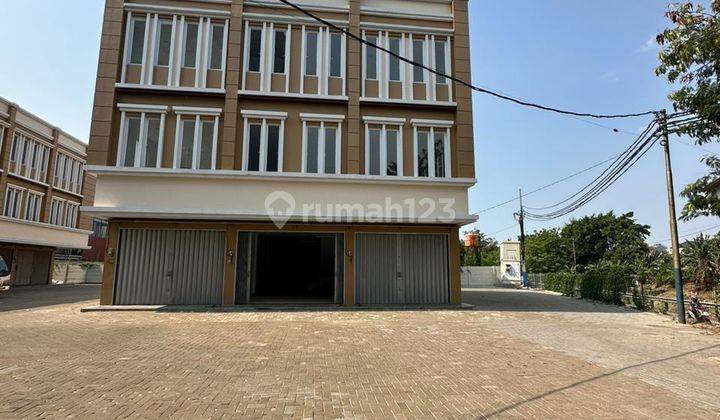 Jual Ruko Baru Raden Inten Center Duren Sawit 3 Lantai  1