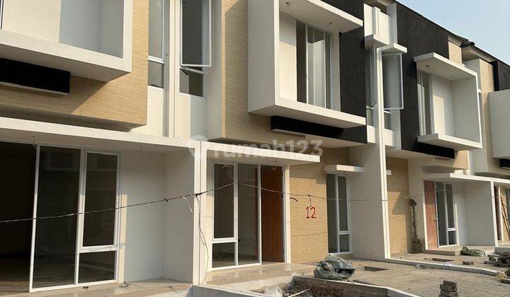 Rumah Area Ramai 2 Lantai Cluster Grand Kota Bintang Kalimalang 2