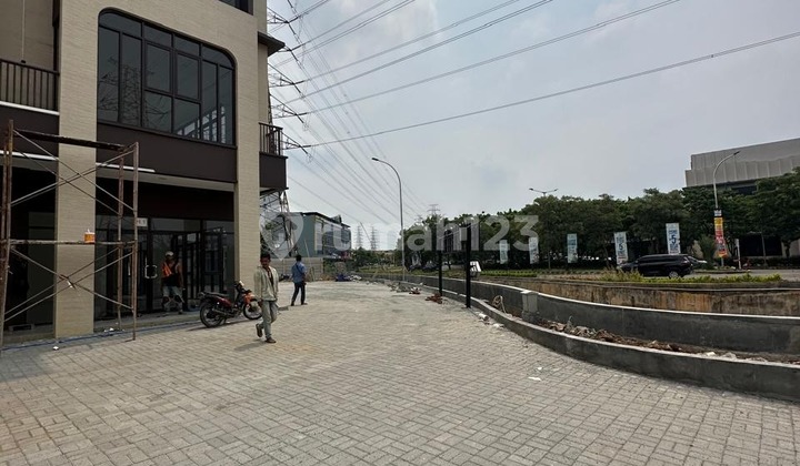 For Rent New Shop House Hook Amsterdam Grand Kota Bintang Bekasi 2