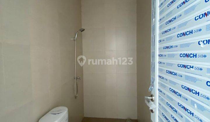 Kantor Toko 4 Lantai Dilokasi Grand Kota Bintang 4