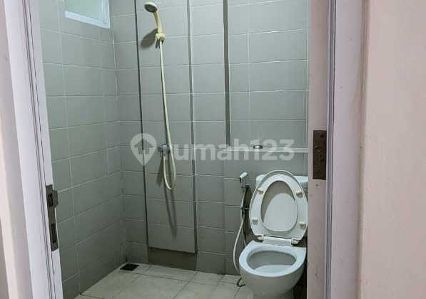 For Sale: 2.5-story Shop House in Azores Banjar Wijaya, Tangerang. 2