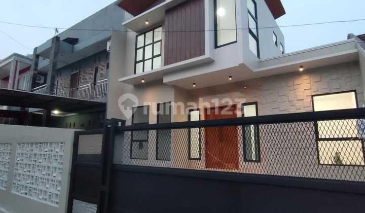 Rumah Bagus 2 lantai di NUSALOKA BSD CITY 