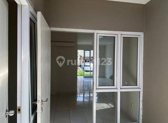 Rumah 2 Lantai Rapih Siap Huni Di Serenade Lake Gading Serpong  4