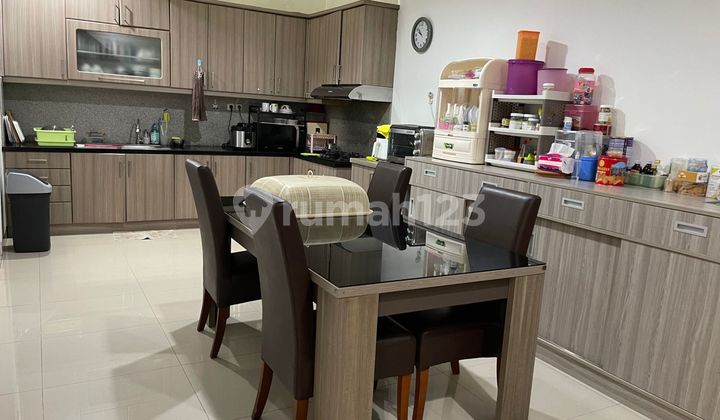 House in Modernland Golf Garden Tangerang, 2 Floors, Good, South Facing