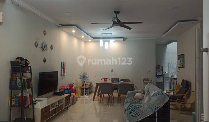 Rumah Bagus 2 Lantai Di Pinewood Banjar Wijaya 2