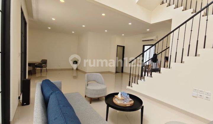 NEW HOUSE Bellefont, Summarecon Serpong 128 m² LOT (8x16) 2