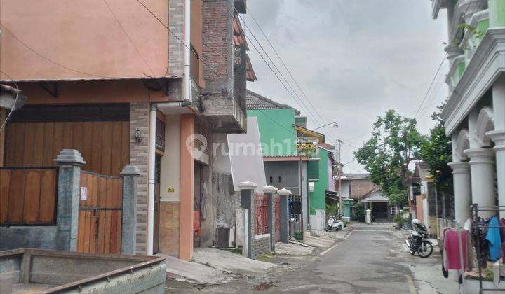 Rumah di surakarta dekat solo square mall bisa untuk kos kosan 2