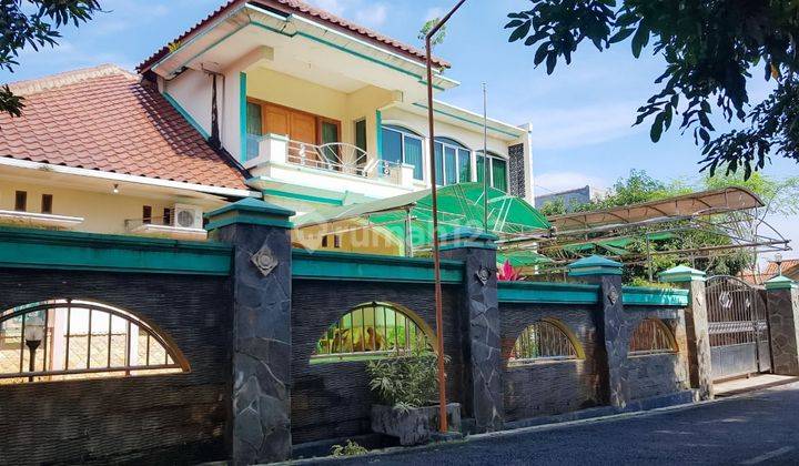 Rumah Mewah 2 Lantai Siap Huni Banyumanik Semarang 1