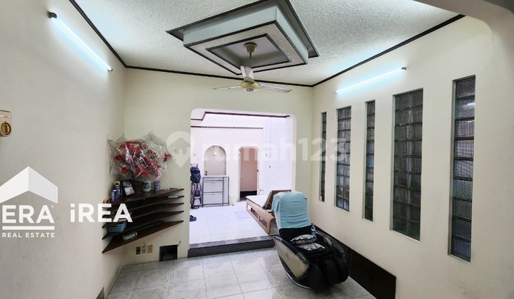 Dijual Rumah dan Ruang Usaha Solo Dekat Stasiun Purwosari Dijual Rumah dan Ruang Usaha Solo Dekat Stasiun Purwosari