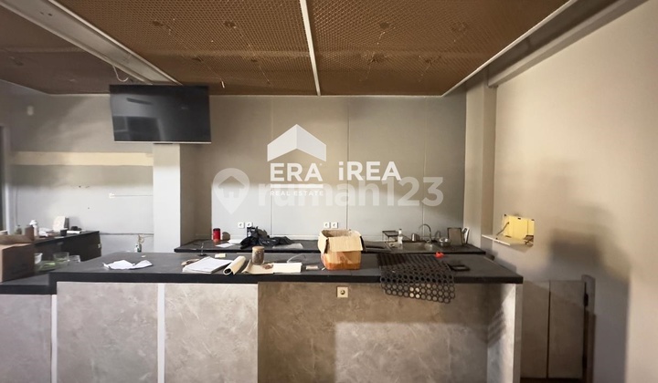 Shop House for Rent in Solo Near Singosaren Plaza