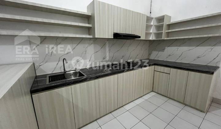 Affordable Solo House Near Kasih Ibu Hospital 2