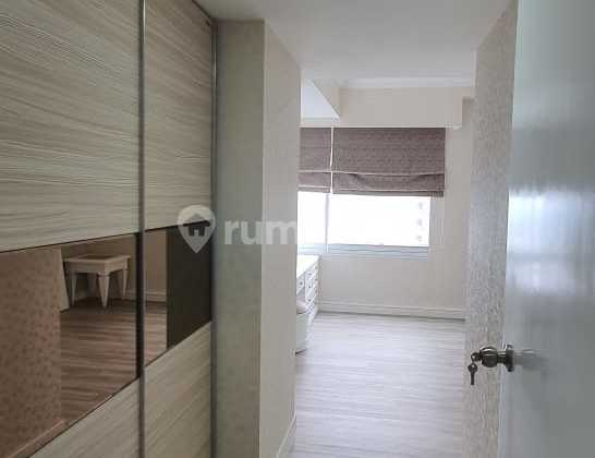 Brand New, Elegan, Bagus 2 Kamar Kondominium Taman Anggrek Fully Furnished