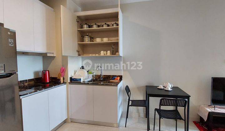 Disewakan 2 Kamar Bagus, Terawat, Best View Taman Anggrek Residence