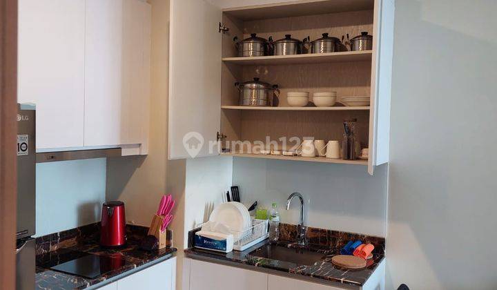 Disewakan 2 Kamar Bagus, Terawat, Best View Taman Anggrek Residence