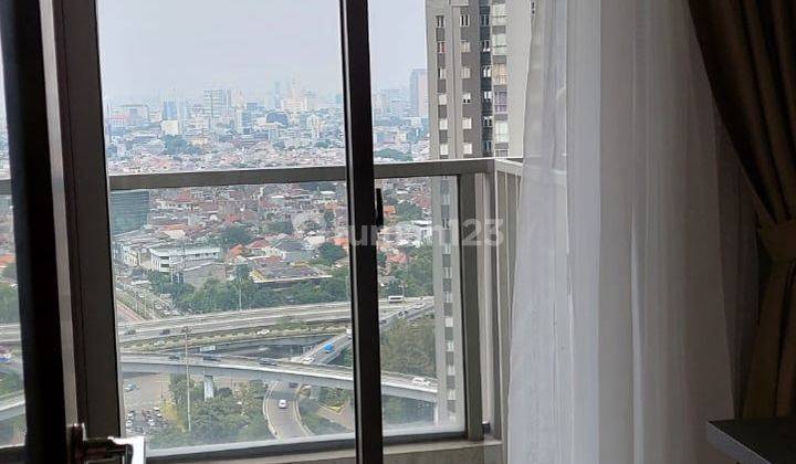 Disewakan 2 Kamar Bagus, Terawat, Best View Taman Anggrek Residence