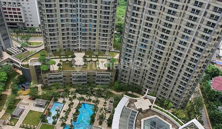 Disewakan 2 Kamar Bagus, View Swimming Pool Apartment Taman Anggrek Residence