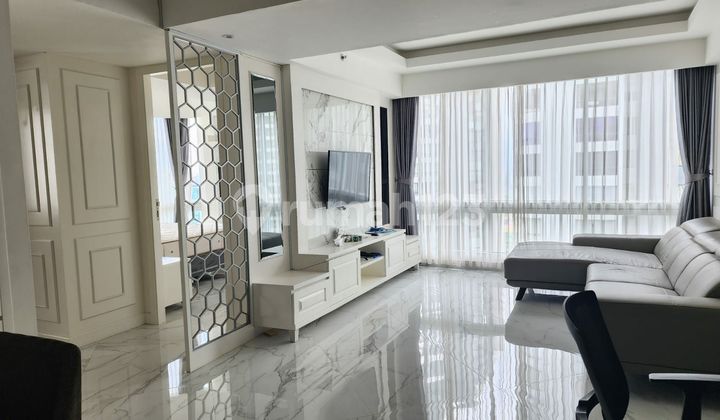 Disewakan Sangat Bagus, Elegant, Homy 2 Bedroom Condominium Taman Anggrek