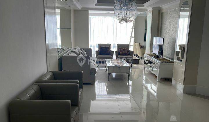 Dijual Cepat Elegant, Putih, Bersih, Cozy 3 Kamar Kondominium Taman Anggrek 2