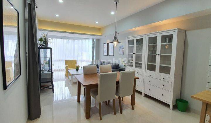 Dijual Sangat Bagus, Interior IKEA, Putih, Bersih 2 Kamar Kondominium Taman Anggrek 1