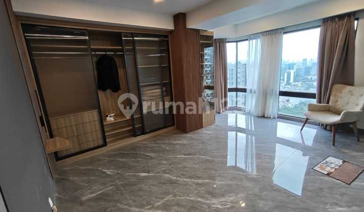 Disewakan Brand New Baru Renovasi, Very Best View, Elegant 3 Bedroom Condominium Taman Anggrek 2