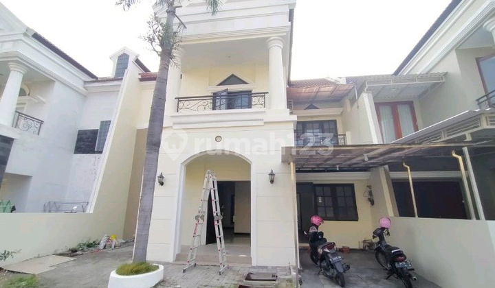 Rumah Bagus Di Galaxy Royal Palace. Semi Furnished. Siap Huni. Dekat Galaxy Mall. Murah Nego 1