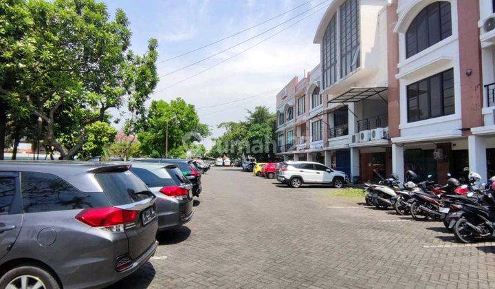Ruko 3 Lantai Cocok Untuk Segala Usaha Di Jl. Ir. H. Juanda Gedangan, Sidoarjo. Murah Nego. Siap Huni. Lokasi Strategis. Parkiran Luas 2