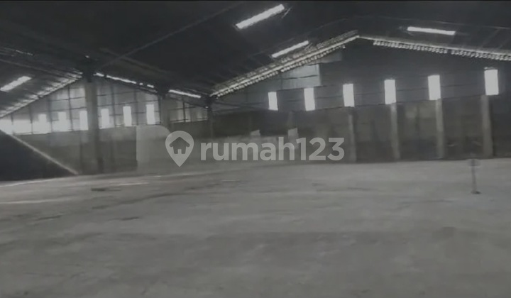 Warehouse In Raya Sukomulyo Gresik. Suitable For Bulk Fertilizer. Has A Borehole Warehouse In Raya Sukomulyo Gresik. Suitable For Bulk Fertilizer. Has A Borehole