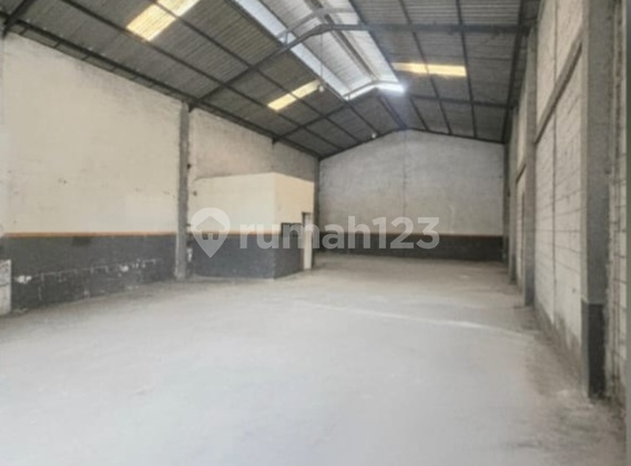 Gudang Safe & Lock. Bersih. Siap Pakai. Murah. Minimal Sewa 2 Tahun. Akese Kontainer Bisa Untuk Produksi Bebas Banjir