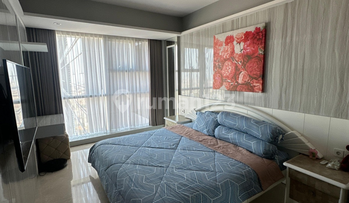 Apartemen One Icon 3 Kamar Tidur Furnished Bagus. Connect Tunjungan Plaza. Lokasi Strategis. Termurah Nego Siap Huni 2