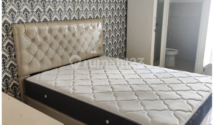 Apartemen Yale Type Studio Furnished Bagus. Dekat Pakuwon City Mall, Its , Sekolah Gloria, Xinzhong. Murah. Nego