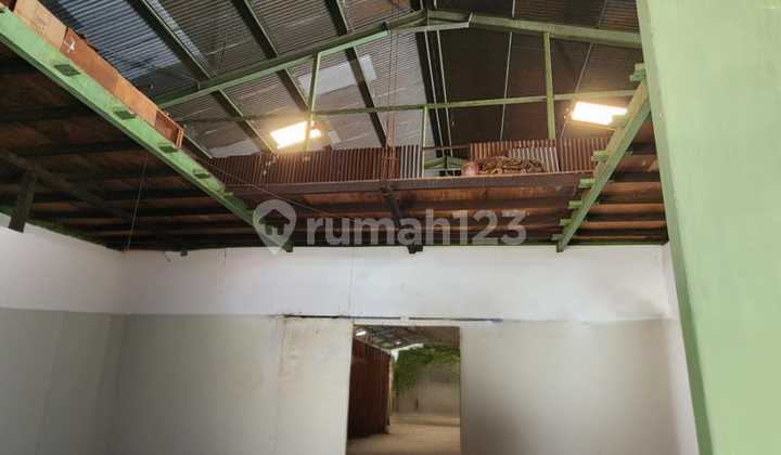 Gudang Buntaran Manukan Tandes. Area Pergudangan. Ada Air Sumur. Akses Kontainer Gudang Buntaran Manukan Tandes. Area Pergudangan. Ada Air Sumur. Akses Kontainer