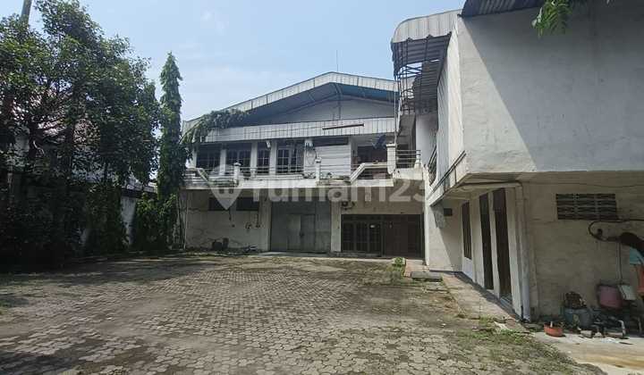 Gudang di Raya Manukan. Lokasi Strategis. Dekat Margomulyo Area Pergudangan. Dekat Tol. Akses Kontainer. Murah Nego