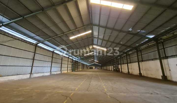 Bypass Krian Warehouse. Industrial Complex. Ready to Use. Cheap. Negotiable.