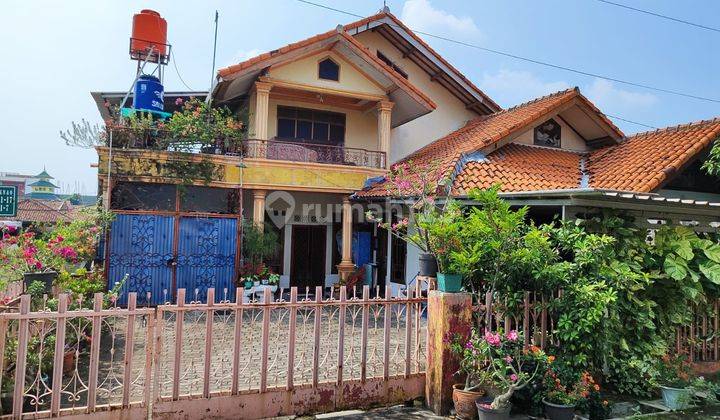 Jual Rumah Hoek di Serang Banten halaman depan lebar dan Asri 1