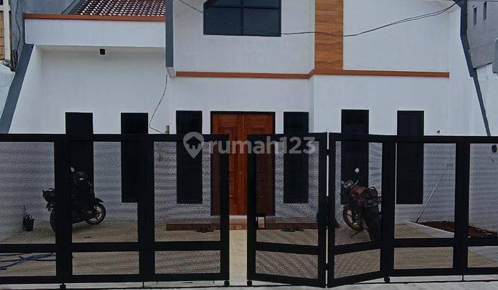 Jual Rumah Lokasi Strategis Griya Loka Bsd Baru Renovasi 1