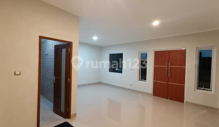 Jual Cepat Rumah Permata Sakti Lippo Karawaci Full Renov Baru Jual Cepat Rumah Permata Sakti Lippo Karawaci Full Renov Baru